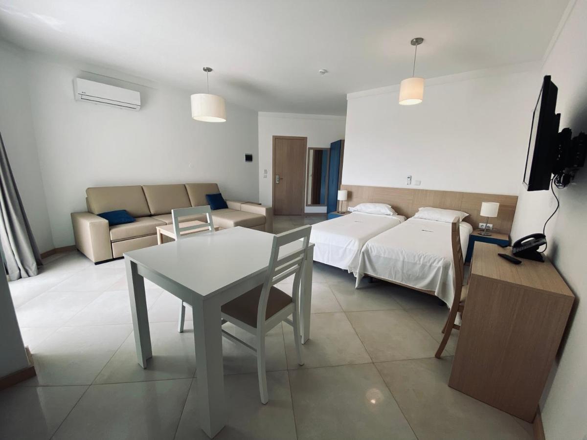 Aparthotel Nhaterra Santa Maria Dış mekan fotoğraf